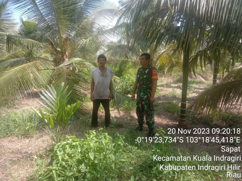 Babinsa Koramil 04/Kuindra Himbau Warga Agar Berhati-hati Pada Saat Musim Kemarau