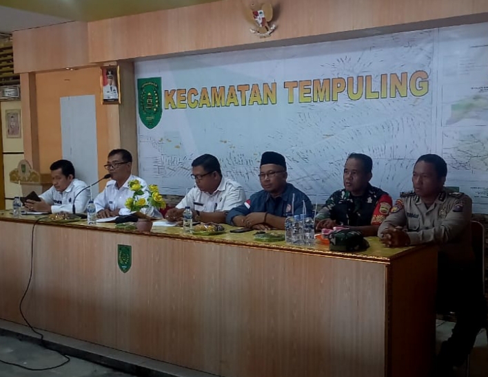 Babinsa 03/Tpl Hadiri Kegiatan Rapat Dalam Rangka Memperingati HUT KORPRI Ke-52 Tahun 2023