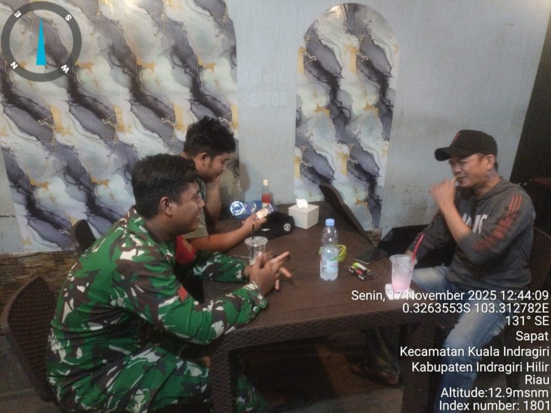 Masyarakat Diajak Jaga Keamanan dan Ketentraman Melalui Komsos Dengan Babinsa Koramil 04/Kdr