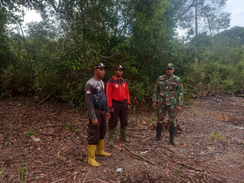 Babinsa Koramil 05/Gas Laksanakan Patroli di Lahan Rawan Karlahut