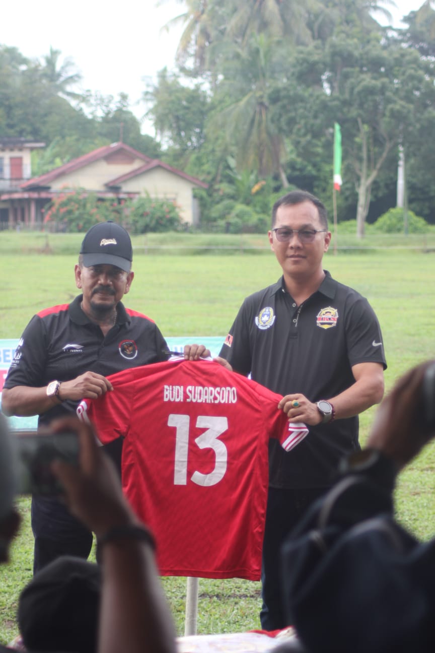 Turnament U-40 Ketua PSSI Meranti sebagai Arena Silaturahmi antar Pemain Senior
