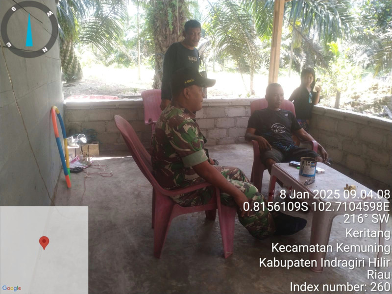 Babinsa Desa Sekayan Gelar Komsos, Perkuat Silaturahmi