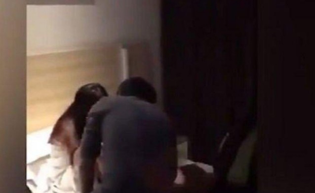 WADUUUH, Kades dan Istri Sekdes Digerebek Warga, Diduga Selingkuh