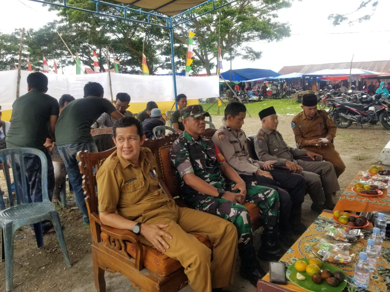 Peringati Hari Pahlawan Nasional, Babinsa 03/Tpl Hadiri Pameran Tanaman Bonsai di Kecamatan Tempuling