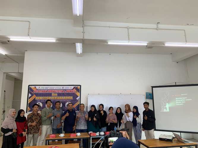 Sukses Gelar Pelatihan Jurnalistik dan Humas PKM STISIP Persada Bunda