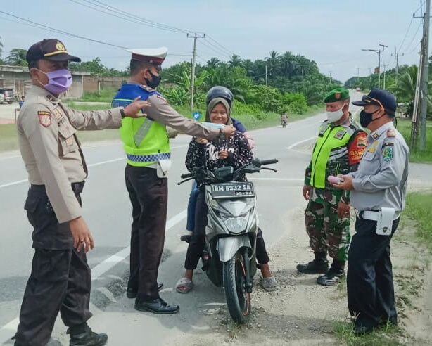 Pantau Covid-19, TNI/Polri, Dishub dan Diskes Terus Laksanakan Penegakan Disiplin