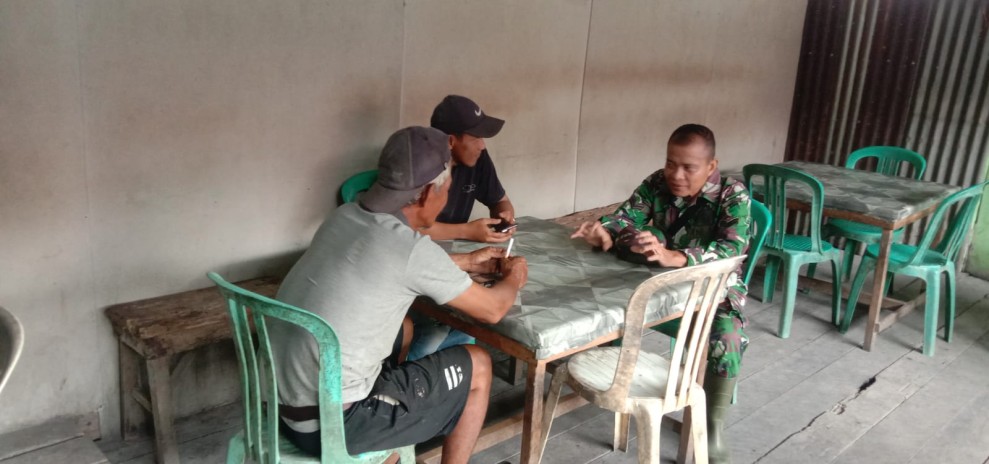 Babinsa Koramil 07/RTH: Pengawasan SDM Guna Tingkatkan Keamanan dan Ketertiban