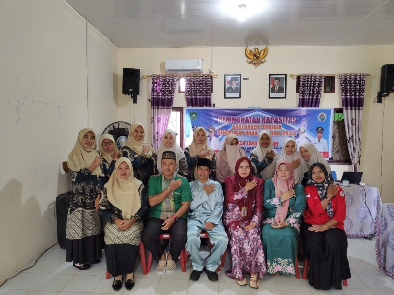 Peningkatan Kapasitas Kader Paud, Pemdes Tanjung Leban hadirkan Puspaga dan Kepala Upt. Puskesmas Tenggayun Peningkatan Kapasitas Kader Paud, Pemdes Tanjung Leban hadirkan Puspaga dan Kepala Upt. Puskesmas Tenggayun