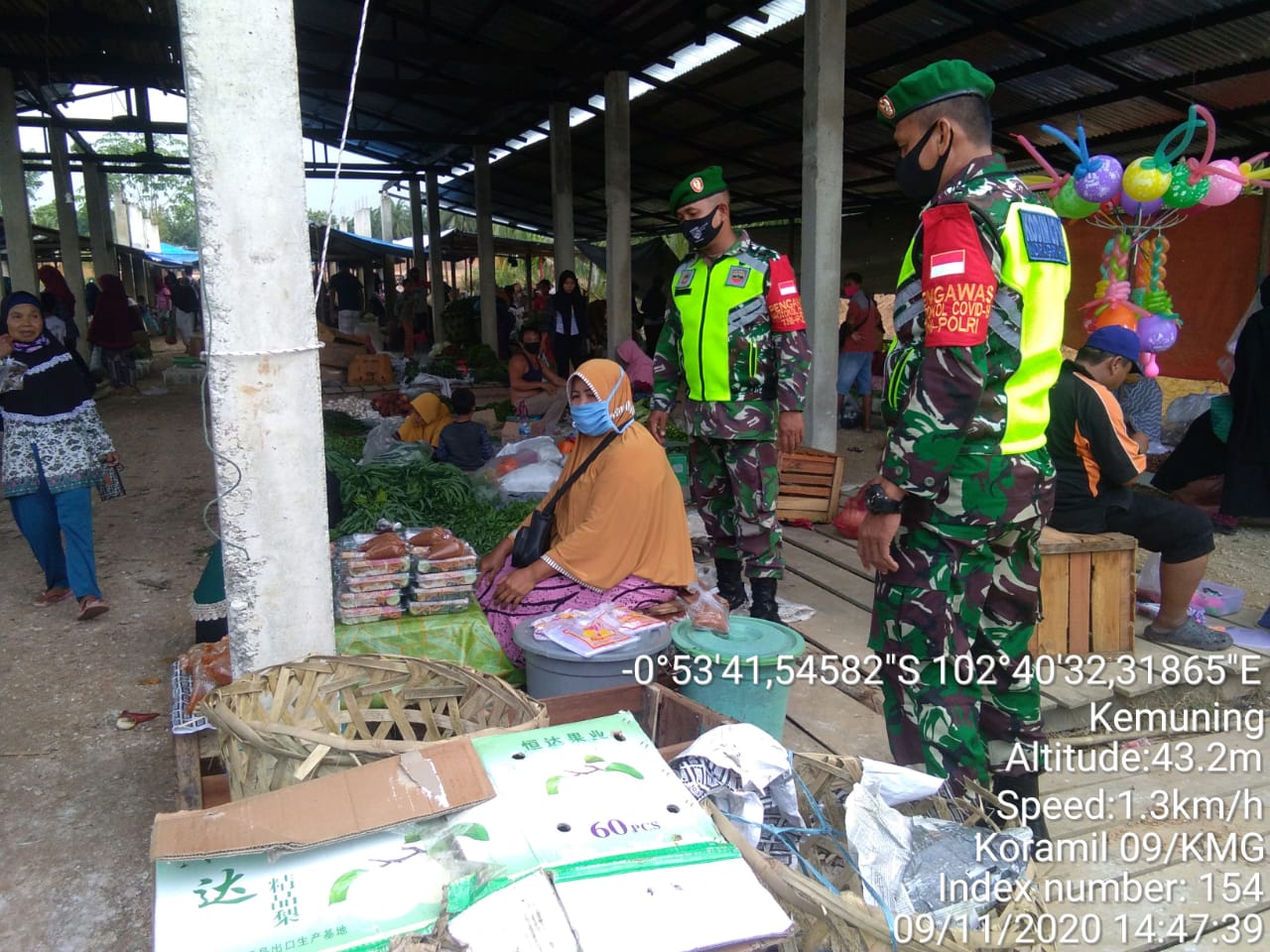 Koramil 09/Kemuning Kodim 0314/Inhil Gencar Lakukan Penegakan Prokes di Keritang Hulu