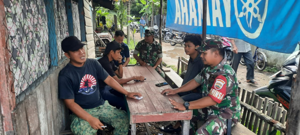 Babinsa 03/Tpl Konsisten Jaga Kondusifitas Wilayah Jelang Pilkada Tahun 2024