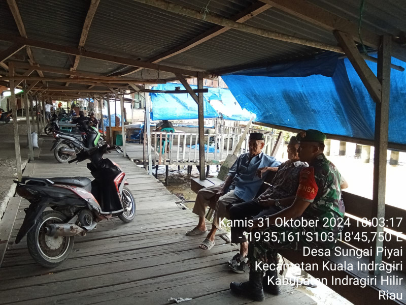 Babinsa Kopda Andre Danu Saputra Ciptakan Kamtibmas di Desa Binaan Menjelang Pilkada