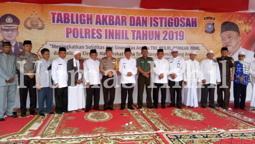 Bupati HM. Wardan hadiri Tabligh Akbar & Istighosah dalam rangka Pemilu Serentak TH 2019.