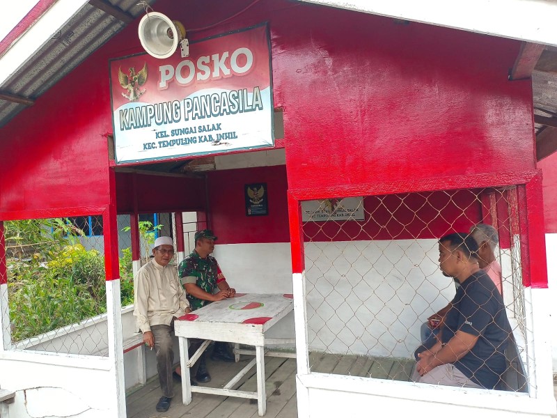Komsos Babinsa Koramil 03/Tpl Di Kampung Pancasila, Pererat Silaturahmi Dan Keamanan