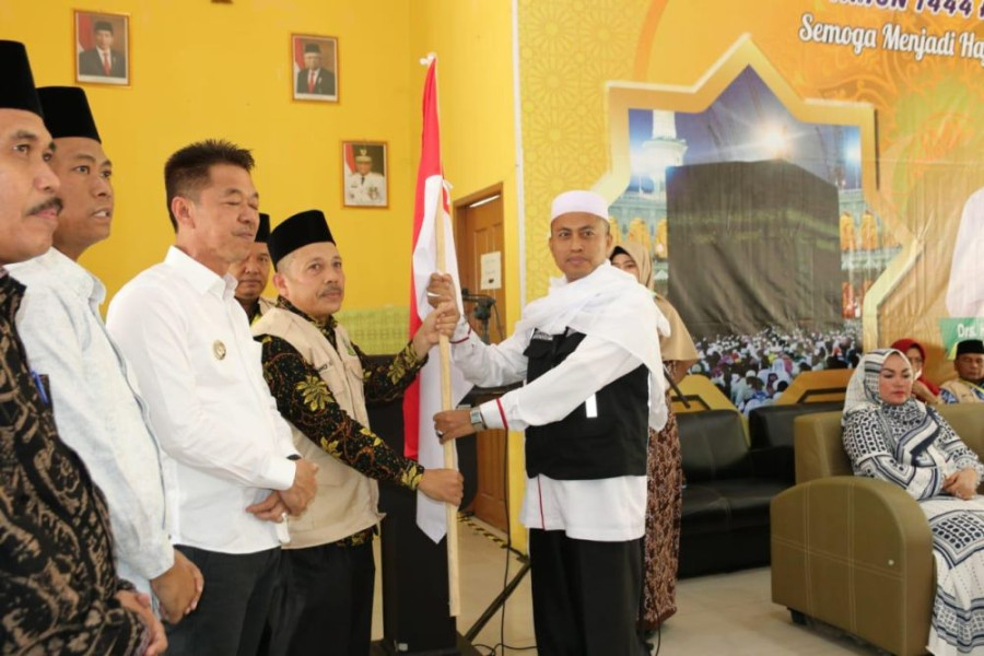 369 Jemaah Haji Kloter BTH -08 Tiba di DHA Provinsi Riau