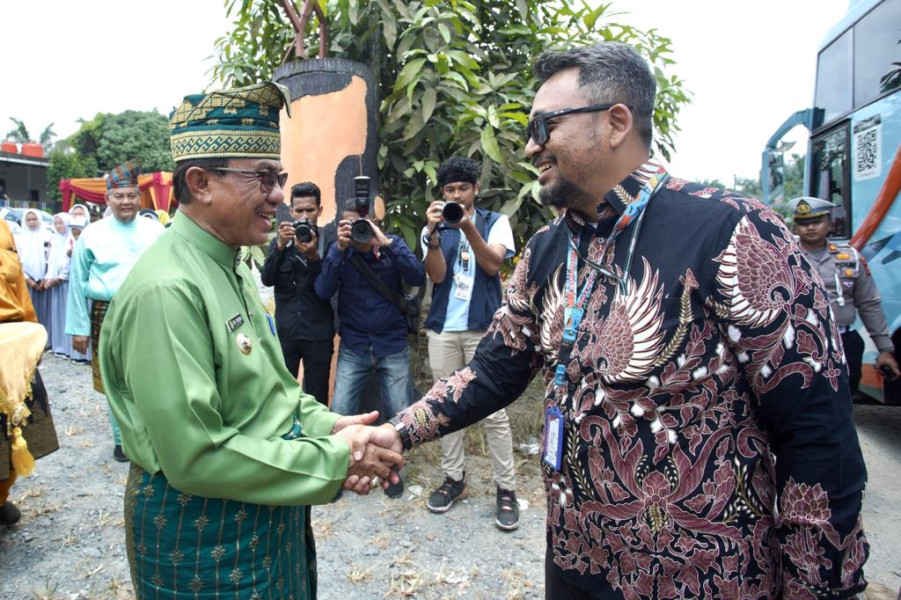 Dukung Pemberantasan Korupsi, Bupati Inhil HM WARDAN Sambut Kedatangan Rombongan Roadshow Bus KPK RI