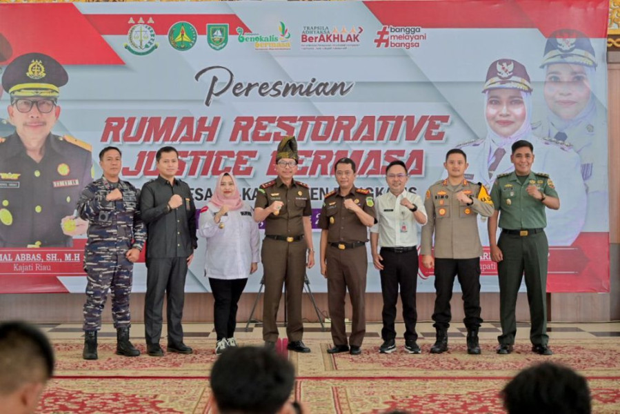 Resmikan RRJ Desa Se-Kabupaten Bengkalis, Kajati Riau Berikan Apresiasi