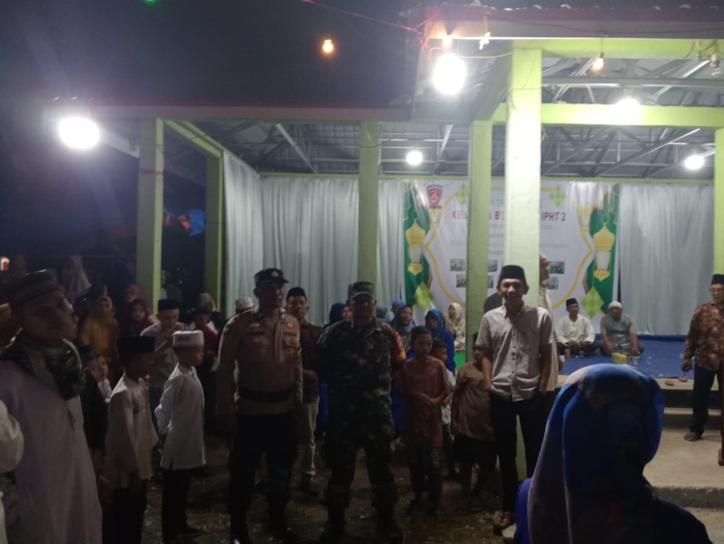 Sinergitas TNI Polri di Tempuling, Amankan Pawai Malam Takbiran Hari Raya Idul Fitri 1 Syawal 1445 H