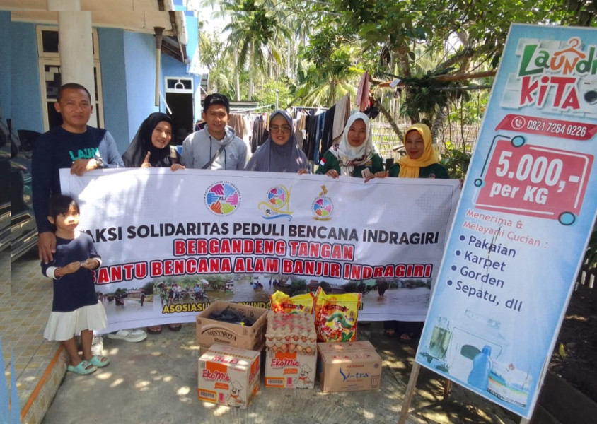 Peduli Sesama, Asosiasi Laundry Indonesia Cabang Indragiri Berikan Bantuan Untuk Anggota yang Terdampak di Tembilahan