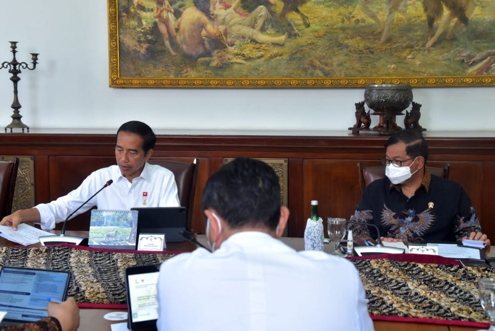 Presiden Jokowi Evaluasi Pelaksanaan Proyek Strategis Nasional