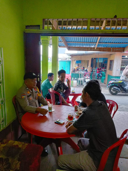 Komsos Terus Jaga Hubungan Baik, Bhabinkamtibmas Desa Belantaraya Rutinkan Komsos Dengan Warga Binaan