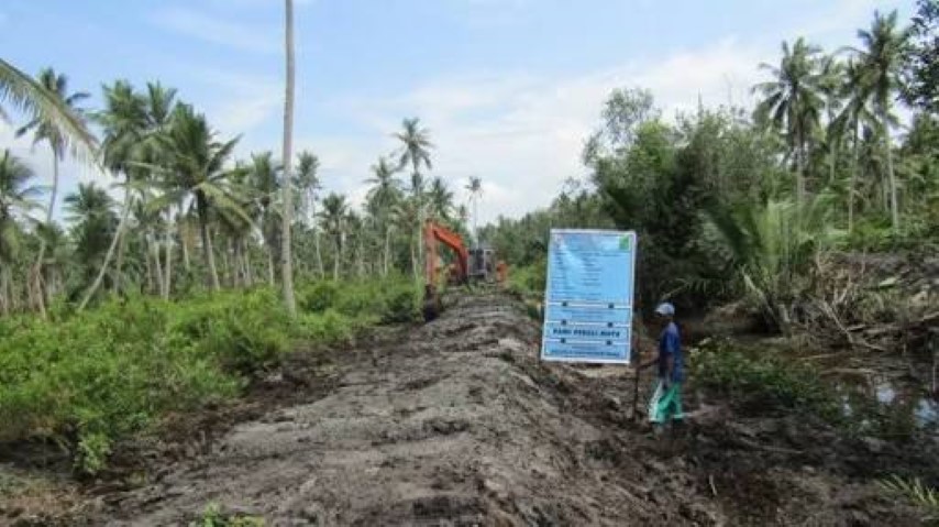 Realisasi Fisik Pembangunan Tanggul di Empat Kecamatan di Inhil Telah Rampung