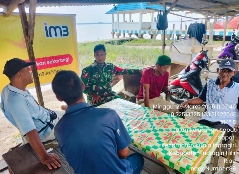 Komsos Babinsa Koramil 04/Kuindra Wujudkan Rasa Kebersamaan dan Kesadaran Masyarakat Desa