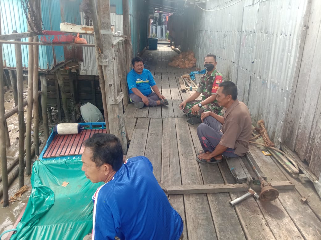 Himbauan Terus Dilakukan Serda Ronald Manalu Untuk Peduli Terhadap Kebersihan Lingkungan