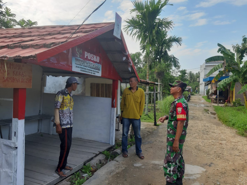 Dengan Komsos, Babinsa Serda Ramli Wujudkan Kebersamaan dan Kerjasama Yang Erat