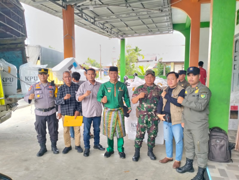 Danramil 03/Tpl Monitoring Langsung Pengembalian Logistik Pilkada 2024 Dengan Lancar Dan Aman