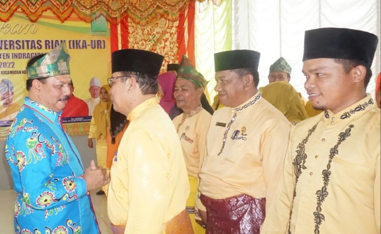 Said Syarifuddin Lantik Pengurus IKA UR Kecamatan Kemuning