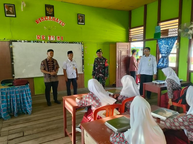 Babinsa Koramil 03/Tpl Pastikan Program Makan Bergizi Gratis Berjalan Lancar dan Aman Selama Ramadhan