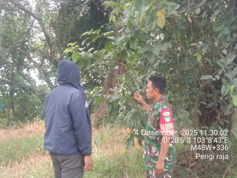 Sertu Surachman: Patroli Tapal Batas Penting untuk Mencegah Karhutla