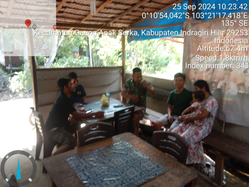 Sinergi Babinsa Bersama Masyarakat Wujudkan Pilkada Damai di Kelurahan Teluk Pinang