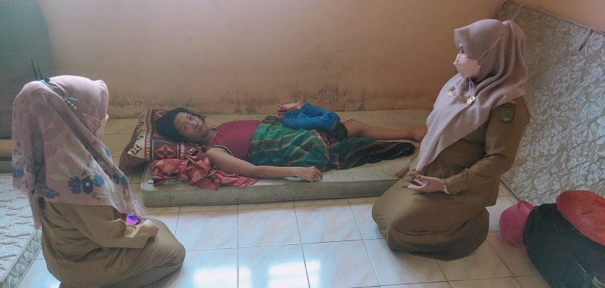 Kunjungan Ke Rumah Singga Dinsos dan RSUD Tembilahan Sekaligus Pemberian Bantuan