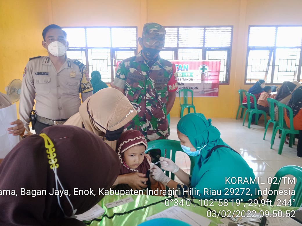 Babinsa Desa Bagan Jaya Dampingi Pelaksanaan Vaksinasi