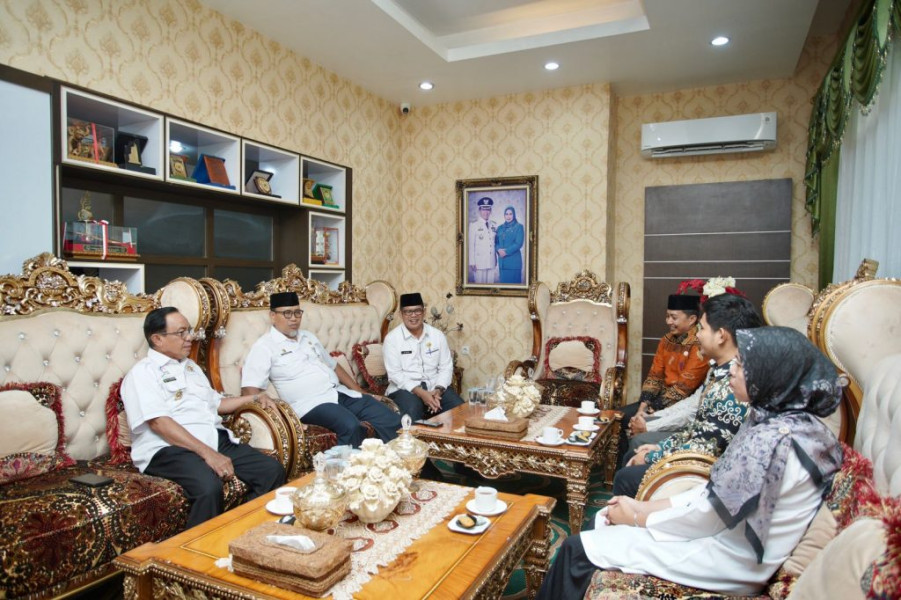 Bupati HM Wardan Terima Kunjungan Bawaslu Kabupaten Indragiri Hilir
