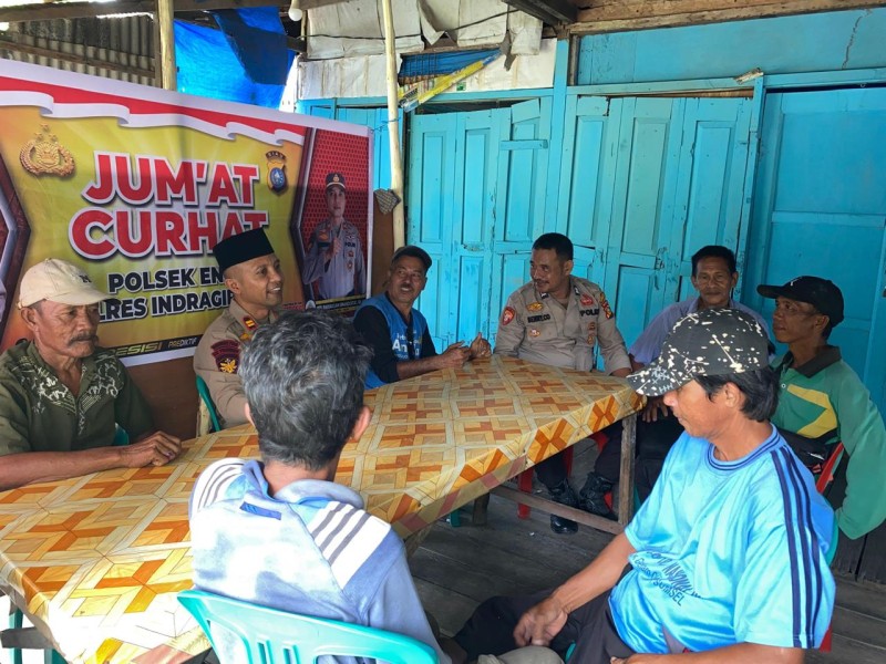 Gelar Jum'at Curhat Kapolsek Enok Sampaikan pesan kamtibmas dan Himbau Cuaca Ektrim saat ini