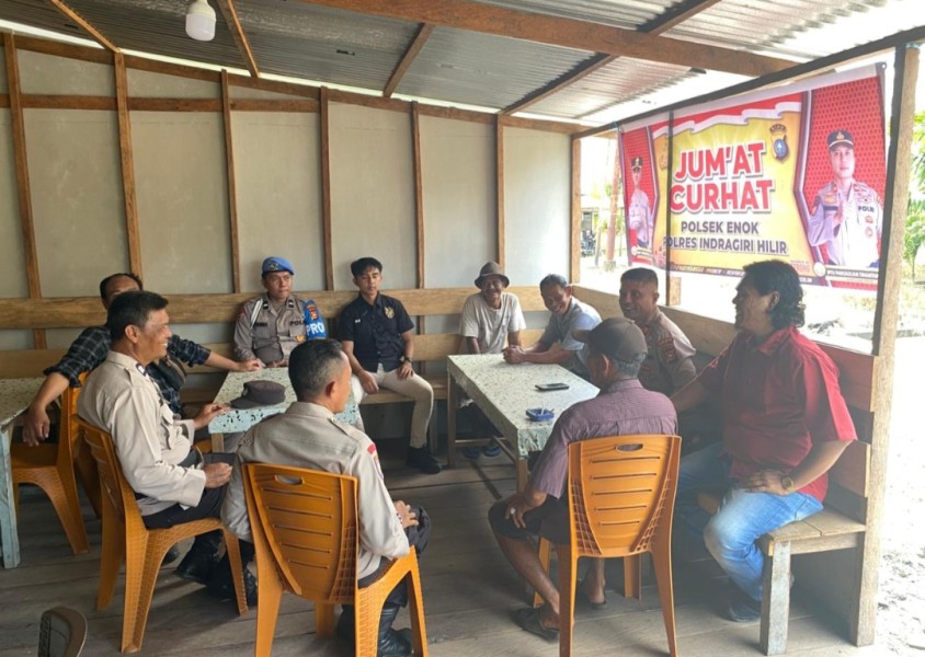 Kapolsek Enok Laksanakan Jumat Curhat, Ajak Masyarakat Sinergi dan Kolaborasi Jaga Kamtibmas