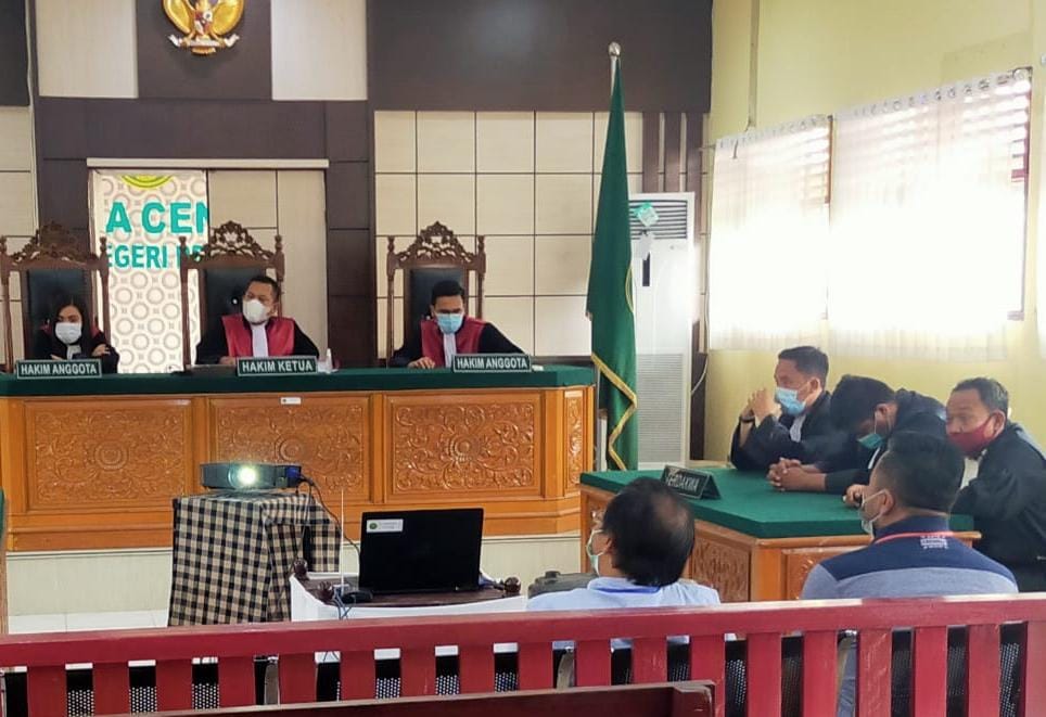 Perlawanan Terdakwa Pidana Pemilu Kadis Riswidiantoro dan Kades Ditolak Hakim, Eksepsi Ditolak