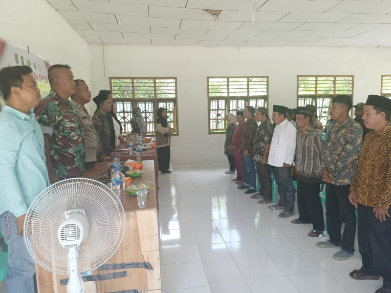 Dengan Adanya Musyawarah Desa Terkait RKP, Babinsa Desa Sekara Berharap Adanya Perkembangan di Wilayah