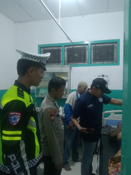 Laka Lantas di Jalan Tempuling-Tembilahan, Suami Meninggal Dunia, Istri Patah Tangan dan Kaki Laka Lantas di Jalan Tempuling-Tembilahan, Suami Meninggal Dunia, Istri Patah Tangan dan Kaki