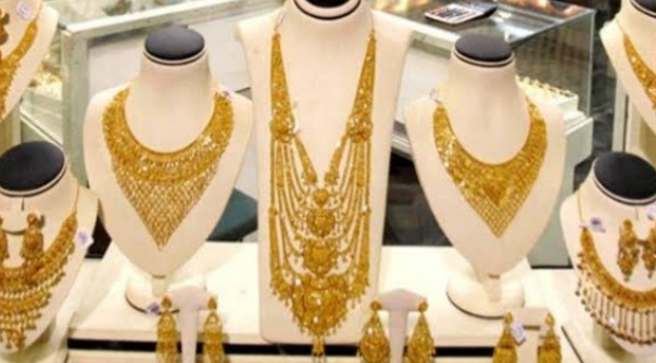 Hukum Laki-Laki Memakai Emas Hukum Laki-Laki Memakai Emas