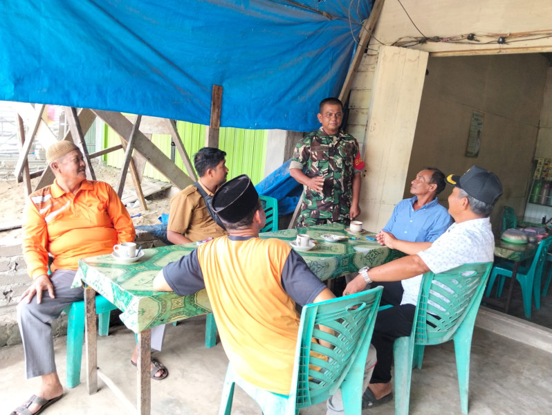 Jelang Pilkada, Babinsa 03/Tpl Himbau Masyarakat Hindari Kerawanan Sosial
