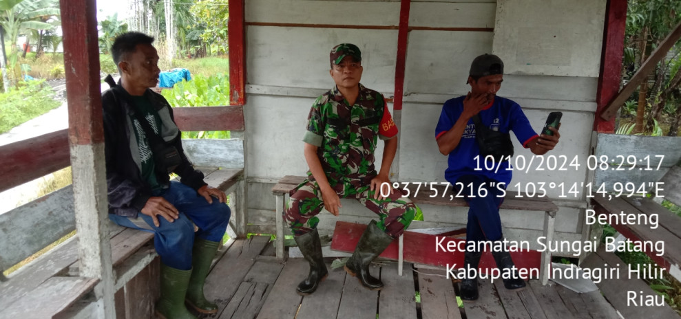 Dengan Komsos, Koramil 07/Reteh Perkuat Kerjasama Bersama Warga