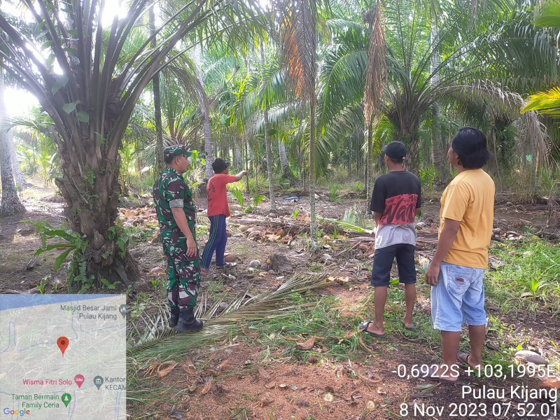 Babinsa Koramil 07/Reteh Harapkan Kepada Warga Agar Segera Laporkan Jika Terjadi Kebakaran