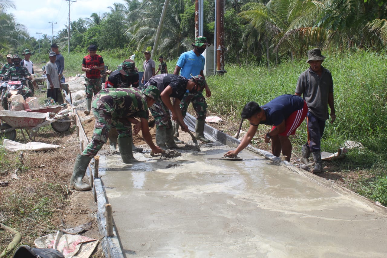 Lakukan Percepatan, Satgas TMMD ke-111 Kodim 0314/Inhil Kobarkan Semangat Goro