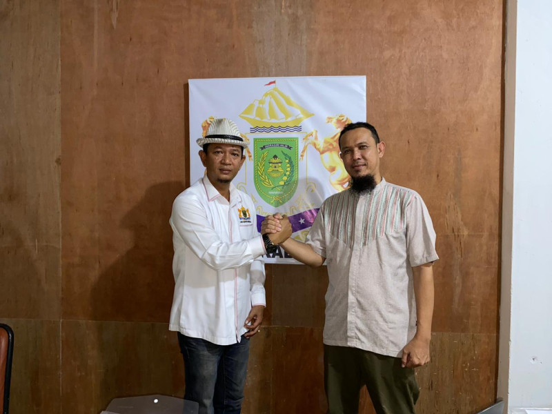 Terima Kunjungan Kepala DPMPTSP Inhil, Ketua Kadin Edy Indra Kesuma Apresiasi Inovasi Kliping