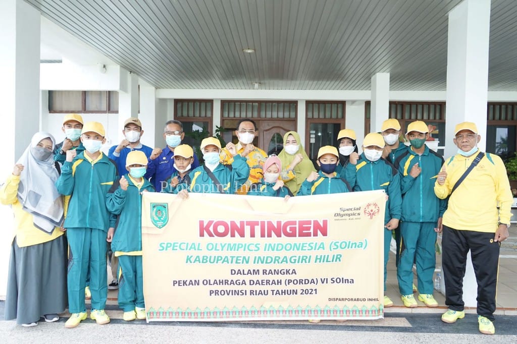 Bupati Inhil Lepas Atlet Kontingen Solna Ikuti Porda VI Riau
