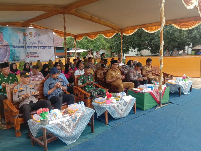 Wakili Dandim 0314/Inhil, Danramil 03/Tpl Hadiri Penyerahan Bantuan Sumur Bor dan Pompa Air Untuk SMPN 1 Kempas