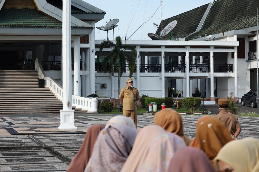 Wabup Siak Husni Merza Ajak ASN Tetap Fokus Kerja Meski Kondisi Keuangan Belum Stabil